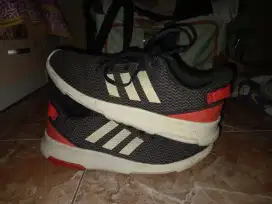 Adidas original couldfoam racer tr21 black and red