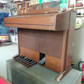 Organ Yamaha Electone FE-40 bekas