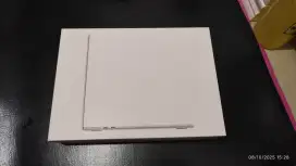 MacBook Air M4 tahun 2025