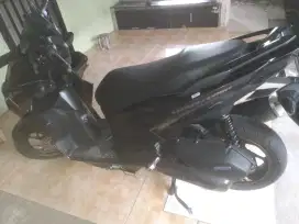 Dijual vario 160 cbs