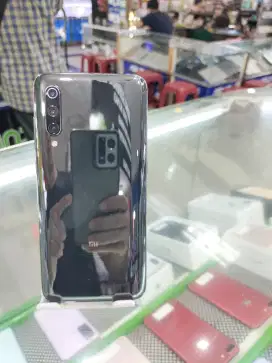 Second Xiaomi mi 9