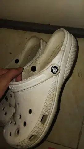 Crocs classic original Minus kotor bisa di deepclean