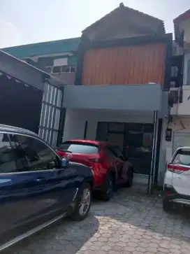 Ruko strategis di kemang