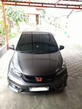 Brio RS 1.2 CVT-CKD