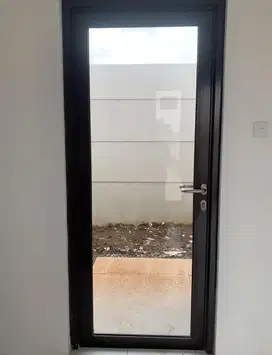 Pintu Kaca Alumunium