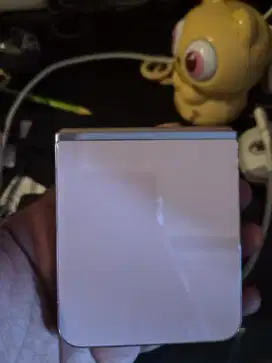 Samsung Z Flip 512 lavender