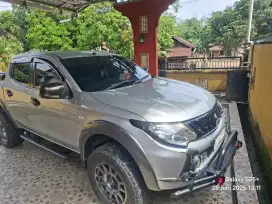 MITSUBISHI Triton gls 2017