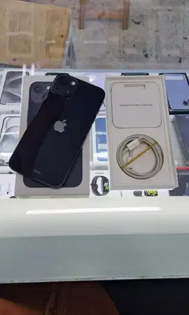 Second Apple IPhone 13 128GB Midnight Garansi IBOX ON 2 Feb 2026 Mulus