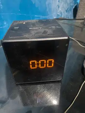 Pemutar Radio FM merk sony
