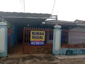 Rumah dan warung