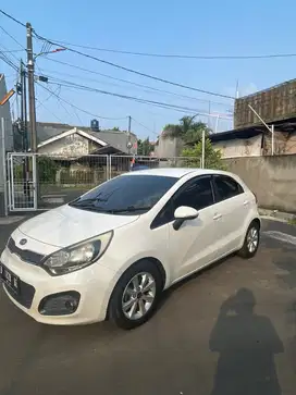 Kia Rio 2012 Bensin