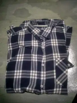Kemeja flanel panjang