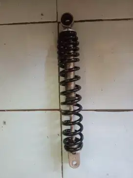Shockbreaker belakang Yamaha Mio GT