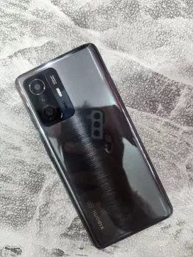 Xiaomi Mi 11t pro 8/256 hp saja