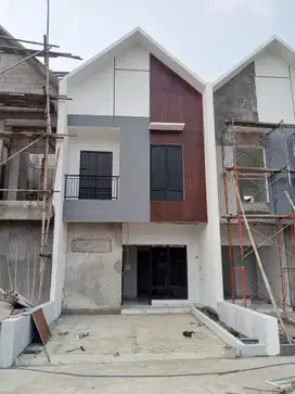 Rumah dp suka suka di cipayung jakarta timur