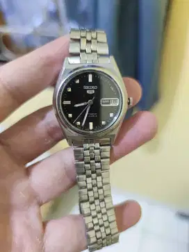 Jam tangan Seiko 5 Automatic (Mati Total)
