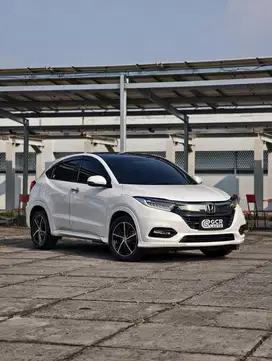 TERMURAH LOW KM ! HONDA HRV 1.8 PRESTIGE 2019 AT MDL 2020/2018