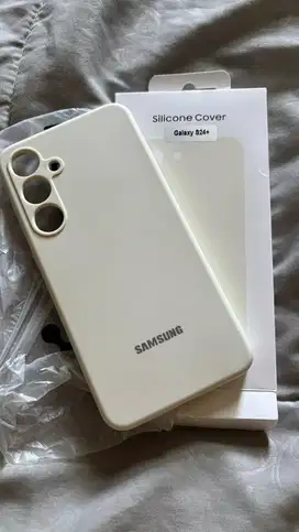 Samsung Galaxy S24+ Silicone Cover – Warna Cream