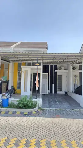 Disewakan Rumah Nyaman di Perumahan Wisata Semanggi