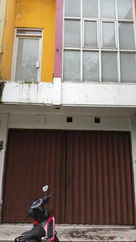 Sewa Ruko 3 Lantai Gunung Batu