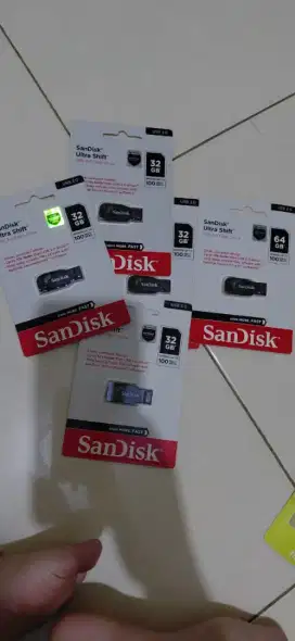 Flashdisk Sandisk 32 gb/64GB