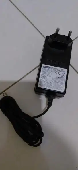 Adaptor led Samsung 14v 1,7a
