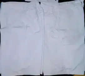 Seragam sekolah putih pendek 2 pcs UK kls 1-3, SD dapat 2 pcs