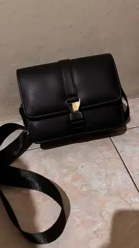 Tas Selempang Slingbag Pria