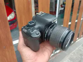 Canon 550D kit 18-55