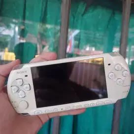 PSP 3000 Pearl White 32GB FULL GAMES Mulus