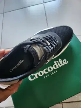 sepatu crocodile baru original size 43 / 28cm