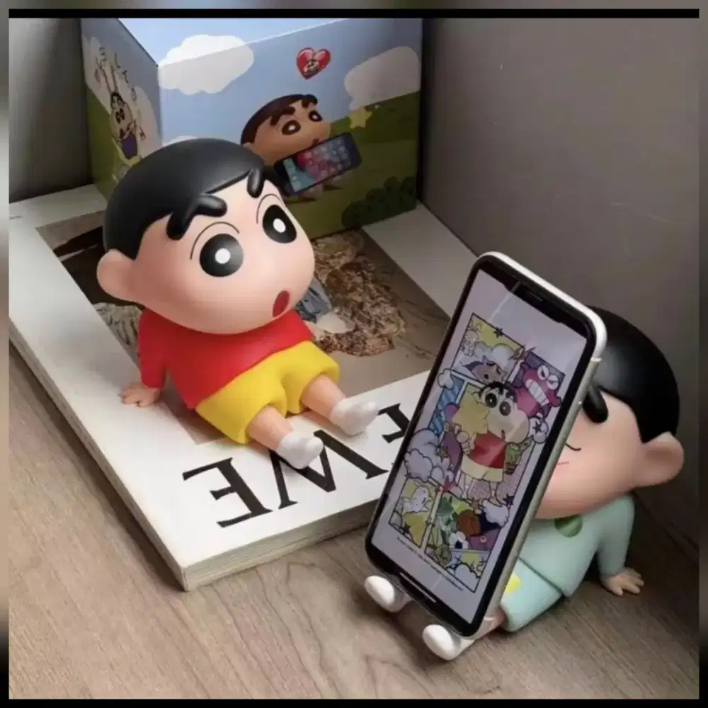 Desktop Phone Holder/ Tempat HP Crayon Sinchan (2 pcs)