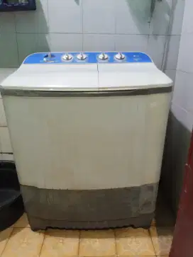 MESIN CUCI 2 TABUNG BEKAS
