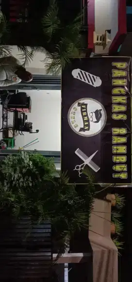 Kursi pangkas rambut dan mesin merk wahl original