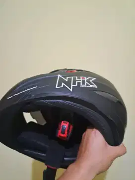 Di jual helm (NHK RX9 Full Face Warna Hitam Doff, Visor Hitam)