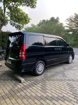 Nissan Serena 2010 Bensin