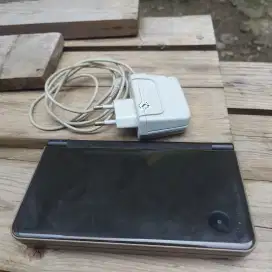 Nintendo DSi XL 8GB FULL GAMES