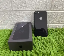 iPhone 8 64GB iBox