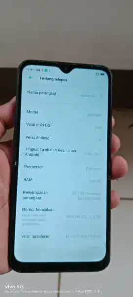 Realme c2.  Mnus retak norml smua 2/32