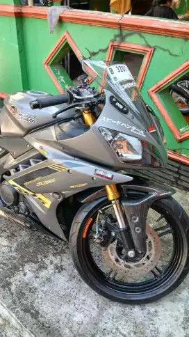 Yamaha R15 v2 tahun 2016