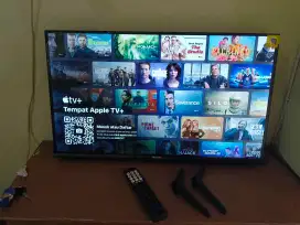 Smart tv hisense 32inch istimewa msh segel blm pernah servis.