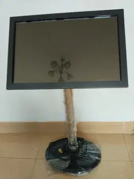 Monitor karaoke LCD flooring warna hitam