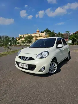 Nissan march 1.2 L 2015 matic