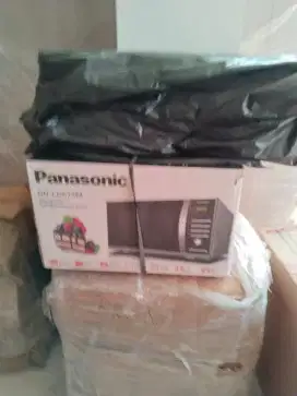 Microwave oven dan grill makanan