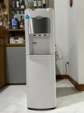 Dispenser Bonus 5 Galon Aqua Kosong