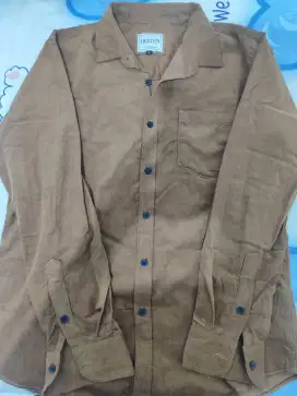 Kemeja Coklat Baru