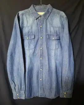 Kemeja jeans pria GIORDANO size L (preloved)