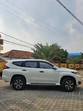 Pajero sport dakar putih diesel