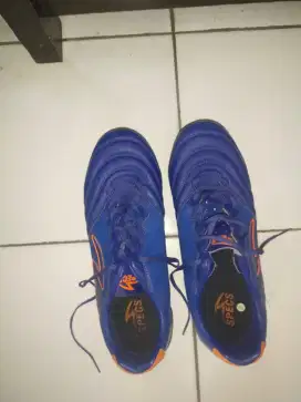 Sepatu Futsal Pria Specs Evics IN