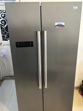 Kulkas beko kapasitas 500 L